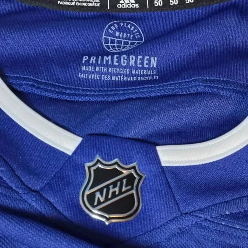 Tampa Bay Lightning Authentic Adidas Mens Medium (50) NHL Team Jersey